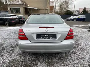 Mercedes-Benz E 320 ELEGANCE BiXenon Leder Panorama Memory Bild 5