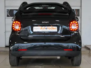 smart forTwo Cabrio Automatik *90PS*NAVI*KAMERA*LED*SHZ*APPLE* Bild 5