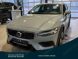 Volvo V60 Cross Country B4 AWD Plus+WINTERPAK+AHK+