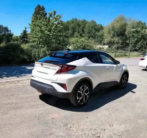 Toyota C-HR Hybrid Style