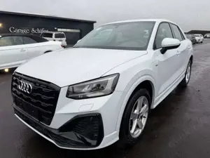 Audi Q2 30 TDI S line 1.Hand Digital Kamera LED