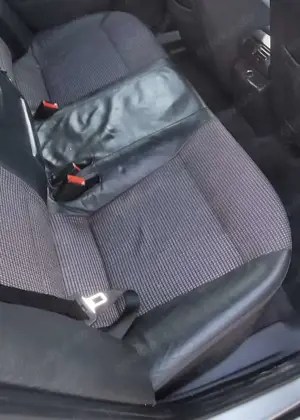 Opel Vectra 2.2 GTS Bild 3