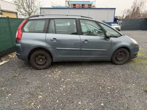 Citroen Grand C4 Picasso Tendance-1.HAND-7 SITZER-MOTORSCHADEN Bild 4