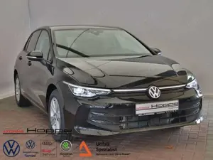 Volkswagen Golf VIII Life 1.5TSI NAVI+LED+ACC+AMBIENTE+MFL-BEHE...