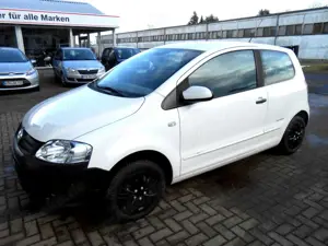 Volkswagen Fox 1.2 Refresh KLIMA ZV EL.FH CD USB BLUETOOTH Bild 3