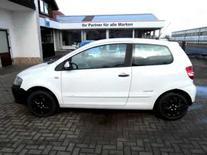 Volkswagen Fox 1.2 Refresh KLIMA ZV EL.FH CD USB BLUETOOTH Bild 5