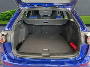 Volkswagen Golf VIII Variant R 2.0TSI+Matrix LED+Anh.vorr+Panorama Bild 5