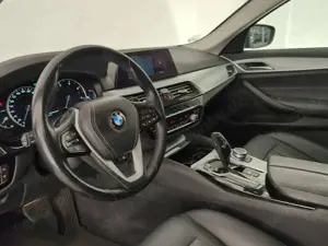 BMW 520 d Lim Navi/LED/HuD/LR-Hz/HiFi/Lordose/DAB/PA Navi/ Bild 3