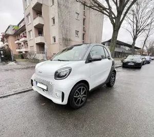 smart forTwo ForTwo coupé 60kW EQ exclusive Paket/Pano/Kamera