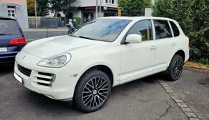 Porsche Cayenne Basis