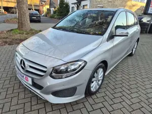 Mercedes-Benz B 180 TOP Zustand/ Garantie/ Finanzierung/ Inspektion Bild 2