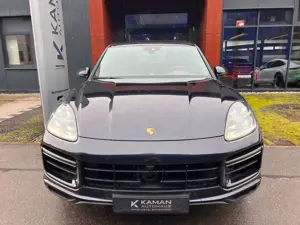 Porsche Cayenne Turbo V8 Night · Hinterachs · Burmester Bild 2