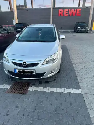 Opel Astra 1.6 Automatik Sport