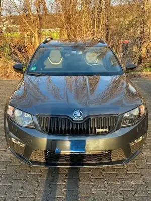 Skoda Octavia Octavia Combi 2.0 TSI (Green tec) RS