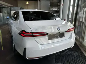 BMW i5 eDrive40 +Innovationspaket+ Bild 4