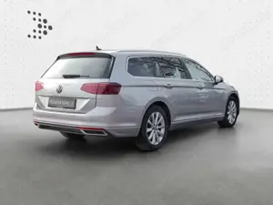 Volkswagen Passat Variant Elegance 2.0 TDI Matrix*RFK*AHK Bild 2