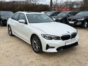 BMW 320 d Lim Sport Line 360°K Schiebedach Leder LED