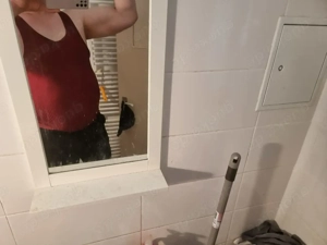 2m05 große Zweilochstute sucht junge, jüngere Hengstschwänze ab 20 1,75 und ab 17 18 4 bis 2?x??. 