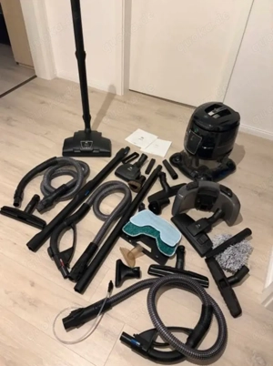 Hyla staubsauger neu  (Gerät inkl. Standardzubehör + Ventus Elektrobürste)