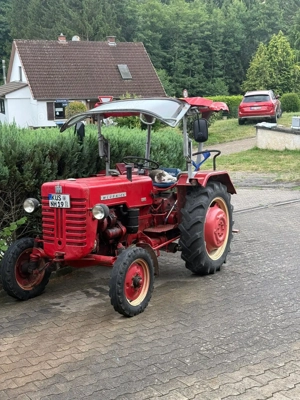 Tracktor Cormick D 324 