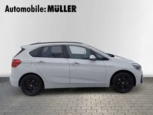 BMW 218 Active Tourer i Luxury Line+HUD+EL. PANODACH+NAVI+ Bild 4