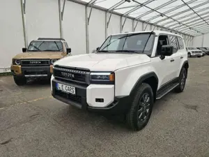 Toyota Land Cruiser Premium Hybrid T1 72.000EUR! Stock!