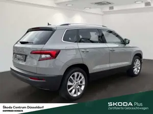 Skoda Karoq Clever 4x4 TDI DSG Pano Sound-System Canton Busine Bild 4