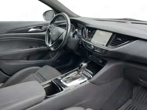 Opel Insignia 2.0 B Grand Sport Innovation 4x4 OPC Bild 2