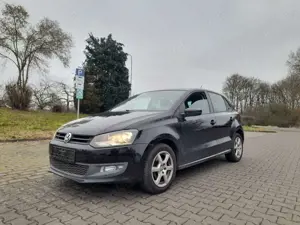 Volkswagen Polo 1.4i Klimaautomatik. PDC. Sitzheizung. Tempomat. TipTop