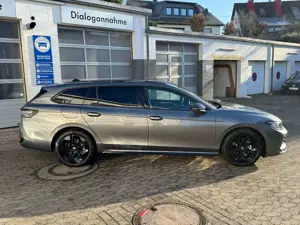 Volkswagen Passat Variant Passat 2.0 TDI DSG R-Line|AHK|BlackStyle|5JGaran Bild 4