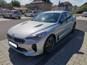 Kia Stinger Komfort Limousine mit Luxusausstattung