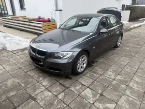 BMW 320 320i