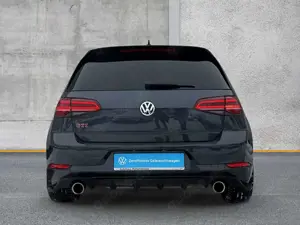 Volkswagen Golf VII GTI Performance 245PS LED ACC VIRTUAL 18" Bild 4
