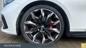 BMW 520 d A Lim M-Sport PRO NAVI 360° ACC HUD adLED Bild 3