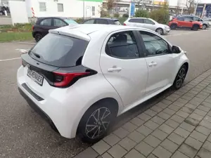 Toyota Yaris 1.5 VVT-i 6-G Team, SHZ Deutschland Bild 4