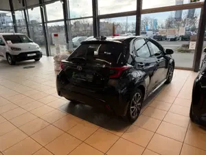 Toyota Yaris 1.5 Dual-VVT-i Team D LED, SHZ, Kamera, DAB Bild 4