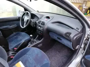 Peugeot 206 206 75 Presence