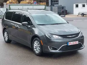 Chrysler Pacifica 3.6 V6 - LEDER - NAVI - 7*Sitzer Bild 3