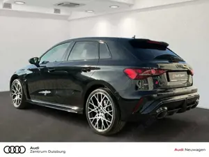 Audi RS3 Sportback S tronic El. Panodach Navi Leder Cockpit Bild 3