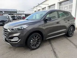 Hyundai TUCSON 1,6 Passion / WR / AHK