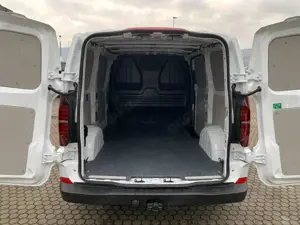Volkswagen T7 Transporter Kasten kurz KR AHK Kamera APP Bild 4
