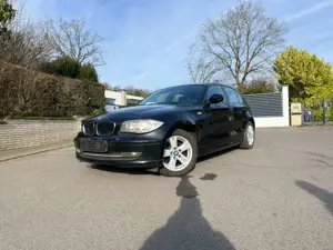 BMW 118 118d Sport*1.Hand*TÜVServiceNEU*SHZ*Tempo*SD