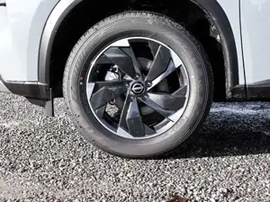 Nissan X-Trail Acenta 1.5 VC-T MHEV 163PS 4x2 Xtronic Familienpak Bild 3