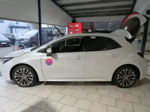 Toyota Corolla Hybrid Team D Bild 3