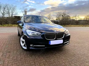BMW 530 530d GT TÜV NEU/XENON/NAVI/KAMERA/EHK