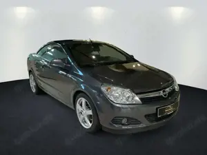 Opel Astra H Twin Top 1.8 Cosmo SD+KeyLess+KlimaA+LM Bild 3
