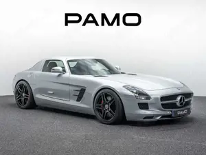 Mercedes-Benz SLS Mercedes-Benz SLS AMG |
