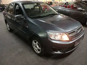 Lada Granta AUTOMATIK SITZHEIZUNG KLIMA LM Bild 5