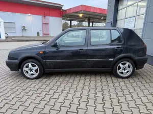 Volkswagen Golf III GTI EDITION KLIMA 1.HD ORIGINAL 111TKM! Bild 4