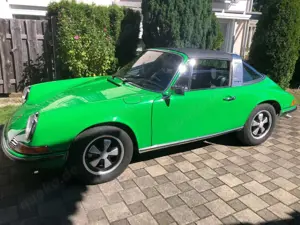 Porsche 911 2.4 E Targa mit seltener Ölklappe
